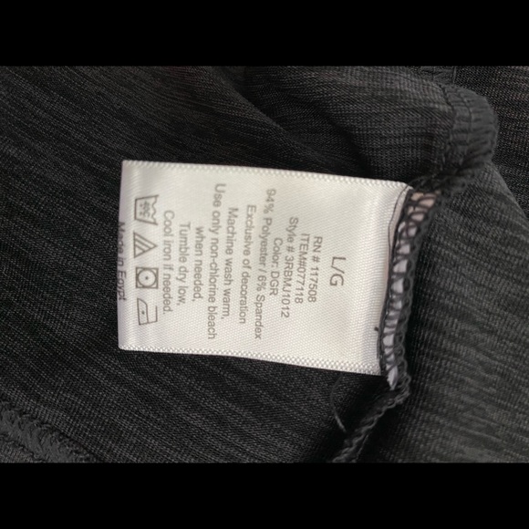 Reebok 1/4 Zip Pullover - Picture 6 of 6